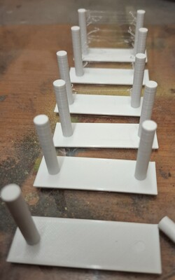 Retraction 7 mm omhoog gedaan en heb een stuk minder stringing,  thx